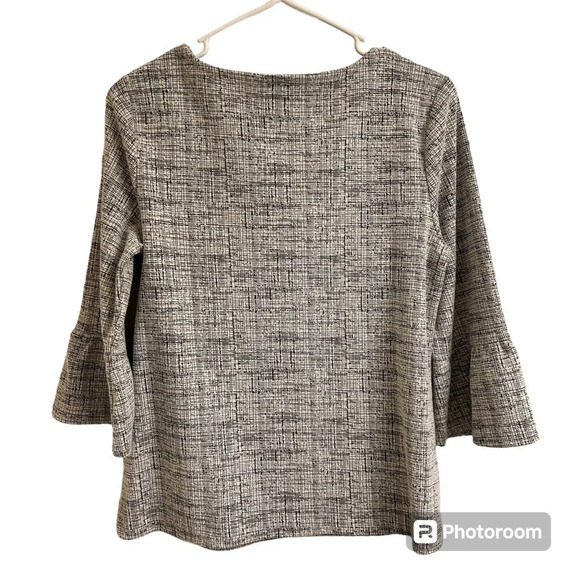 Talbots Womens Med Petite 3/4 Bell Sleeve Black White Geometric Print Blouse Top - Picture 2 of 7